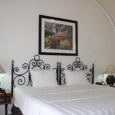 Hotel Concierge Plaza Colima Kültér fotó