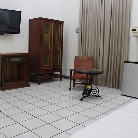 Hotel Concierge Plaza Colima Kültér fotó
