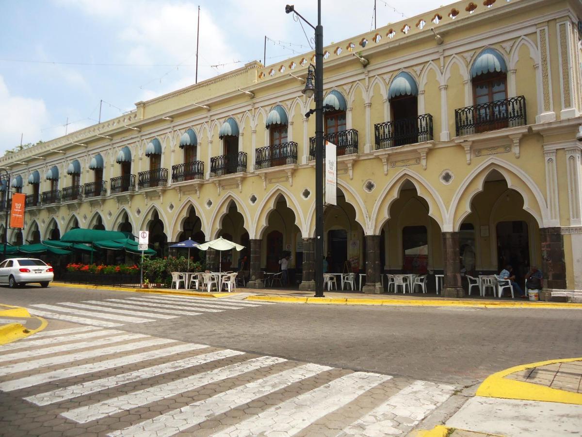Hotel Concierge Plaza Colima Kültér fotó