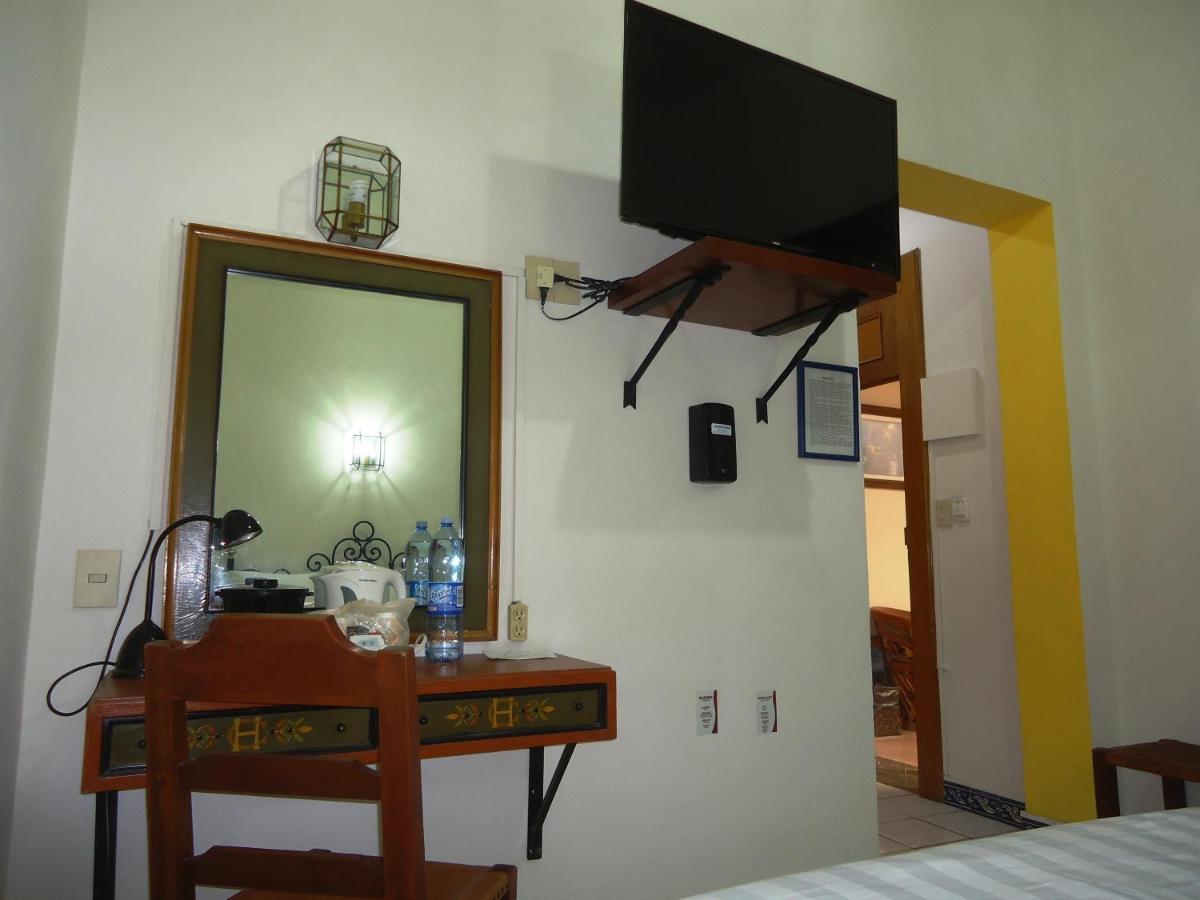 Hotel Concierge Plaza Colima Kültér fotó