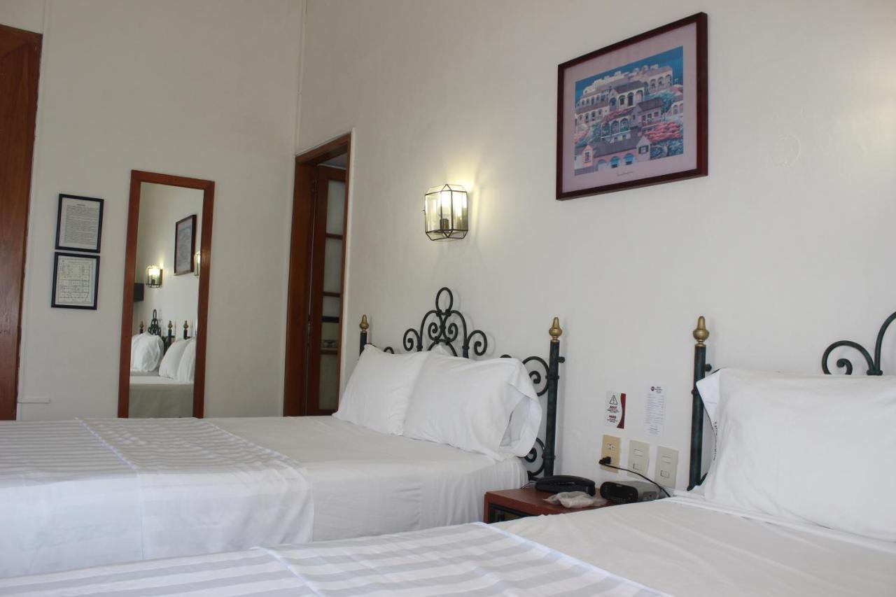 Hotel Concierge Plaza Colima Kültér fotó