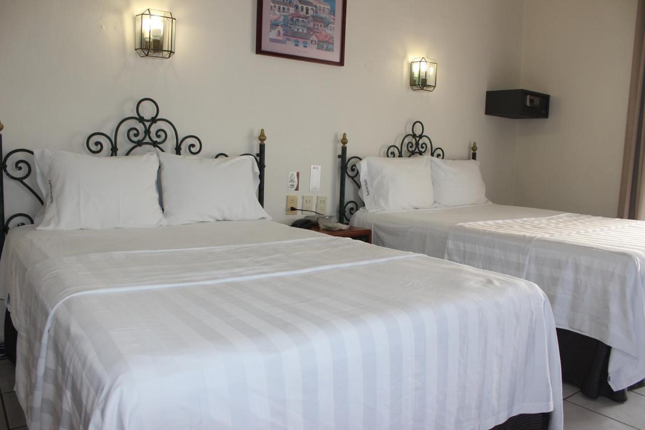 Hotel Concierge Plaza Colima Kültér fotó