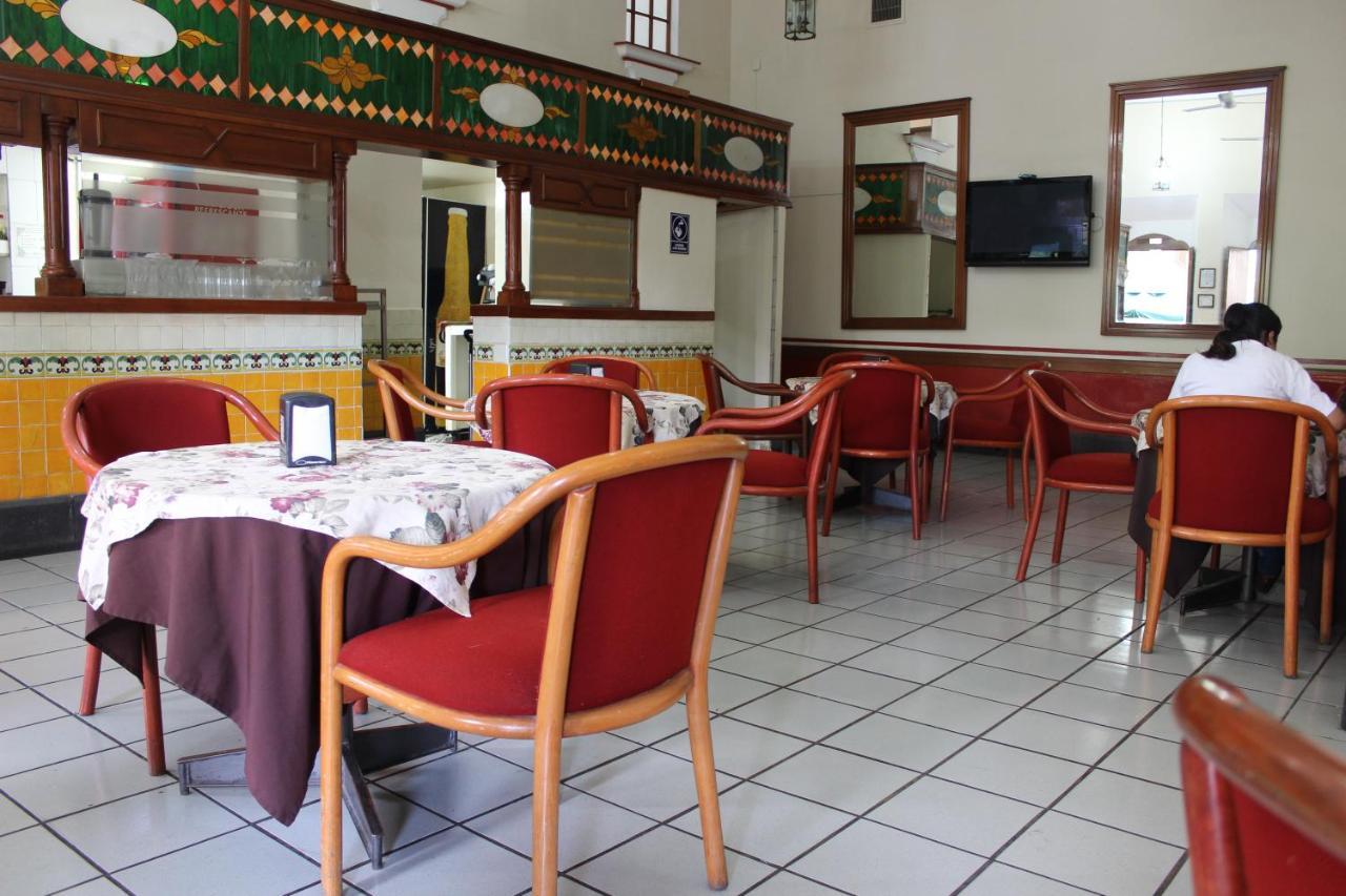Hotel Concierge Plaza Colima Kültér fotó
