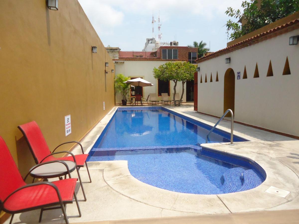 Hotel Concierge Plaza Colima Kültér fotó