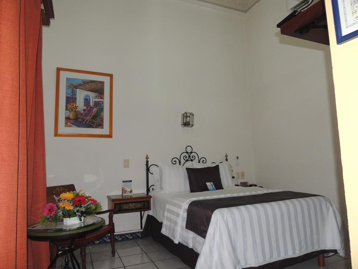 Hotel Concierge Plaza Colima Kültér fotó