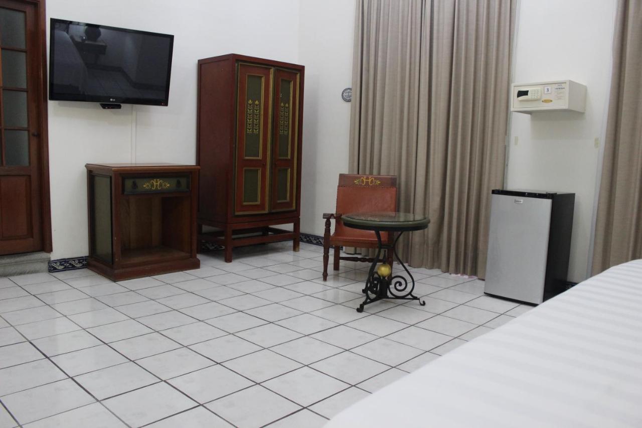 Hotel Concierge Plaza Colima Kültér fotó